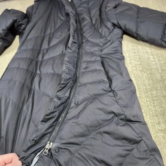 Patagonia Jacket Women Medium Walk In The Parka Down Puffer Long Coat Black READ - Picture 3 of 13